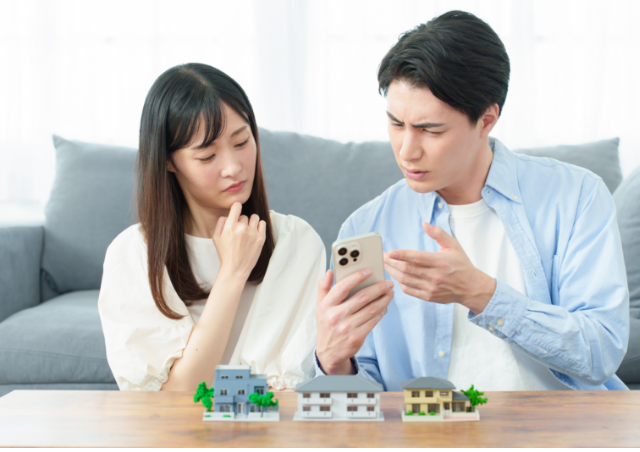 住宅の悩みを抱える夫婦