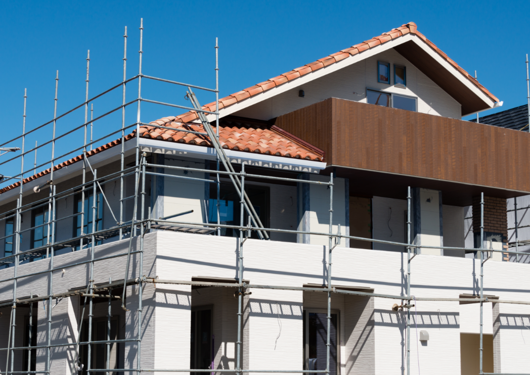 建築中の住宅