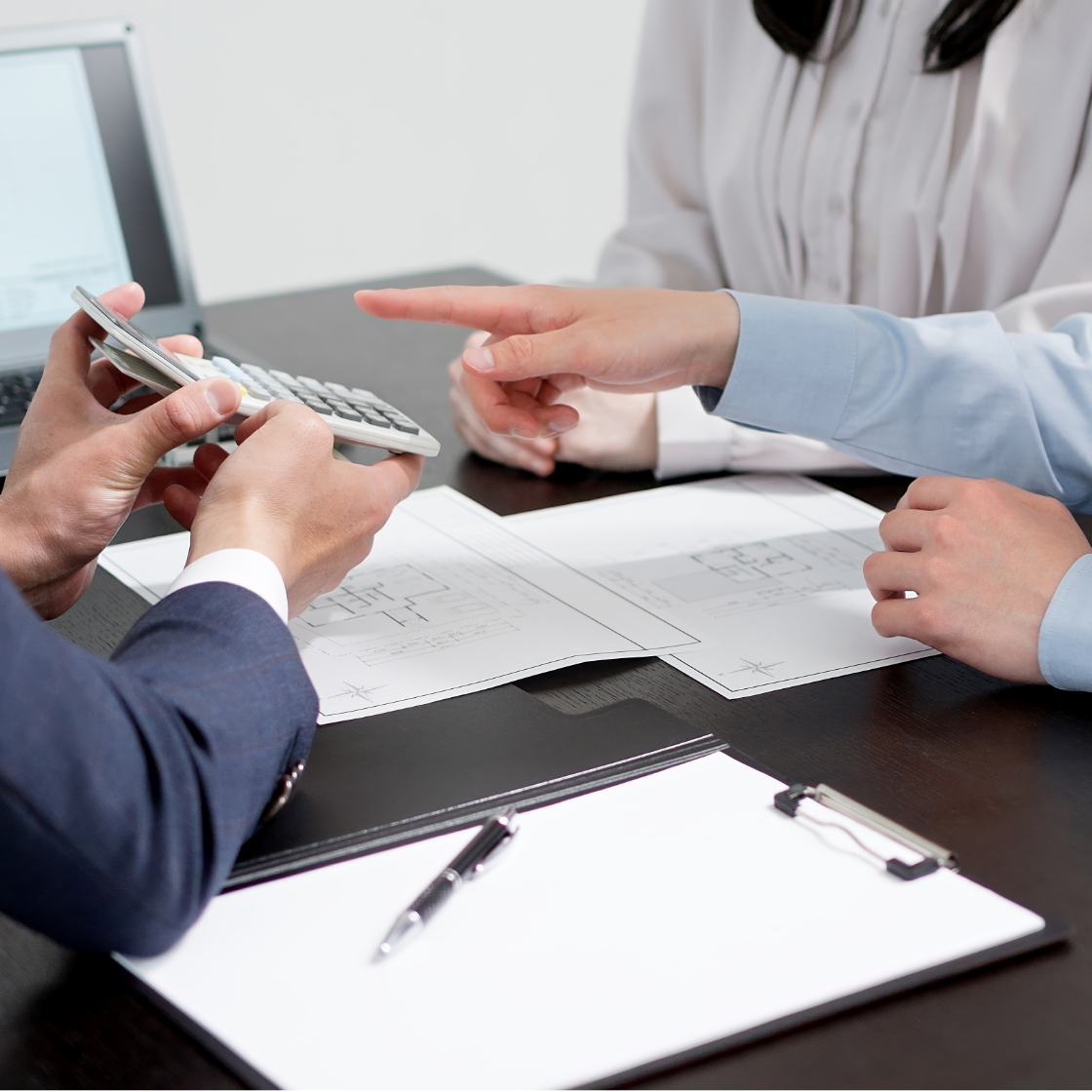 住宅売却についてのご提案を行う様子